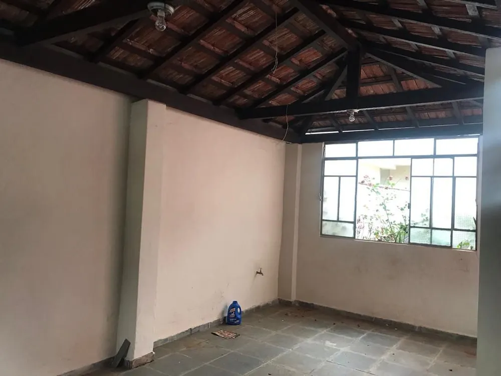 Casa, 7 quartos, 205 m² - Foto 3