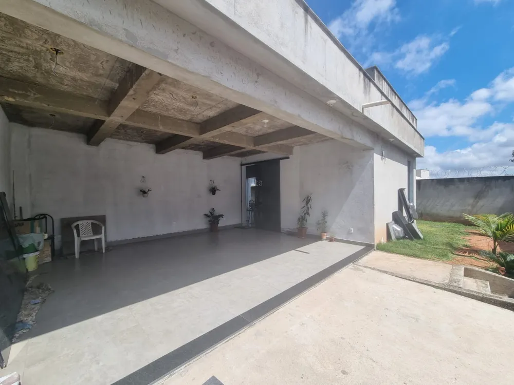 Casa, 3 quartos, 214 m² - Foto 1