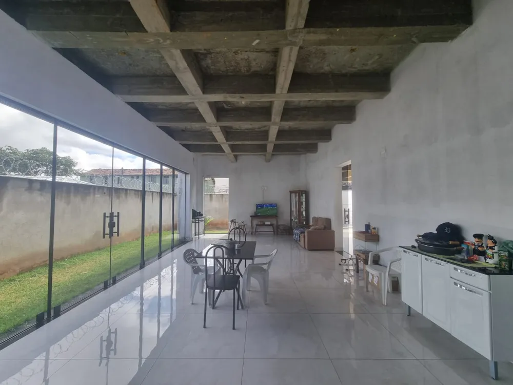Casa, 3 quartos, 214 m² - Foto 3