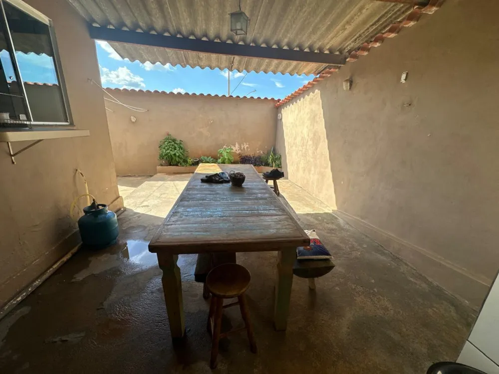 Casa, 2 quartos, 200 m² - Foto 8