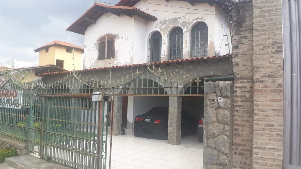 Casa, 4 quartos, 360 m² - Foto 1