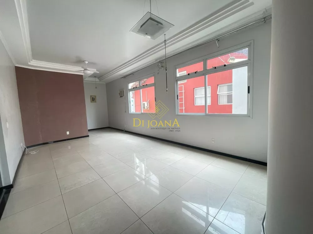 Casa à venda com 5 quartos, 360m² - Foto 3