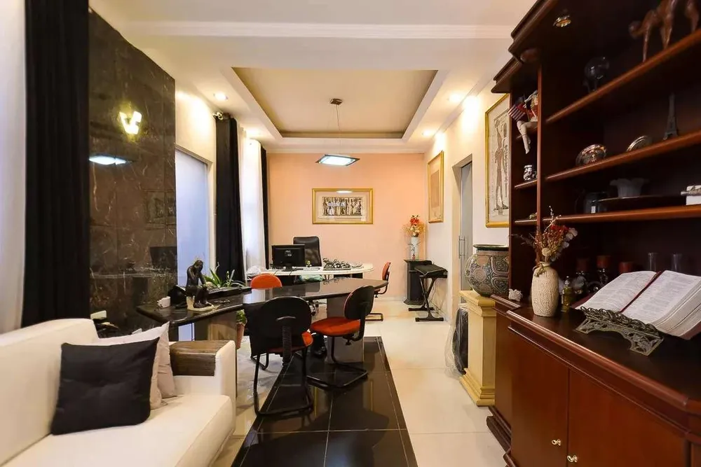 Casa, 6 quartos, 239 m² - Foto 1
