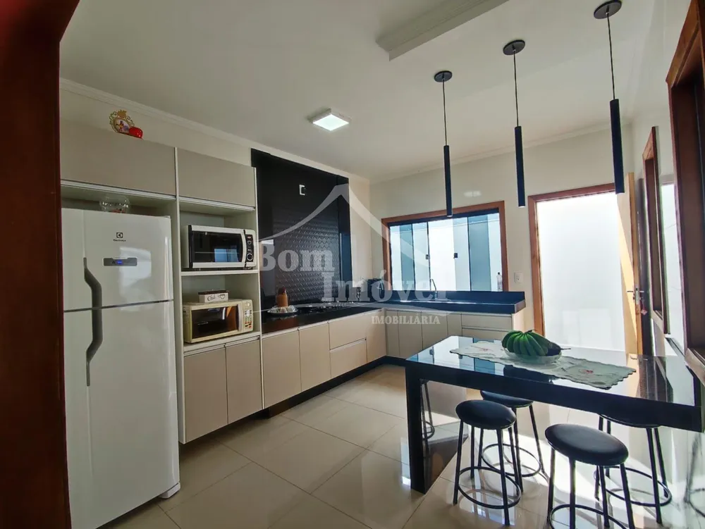 Casa, 2 quartos, 180 m² - Foto 5