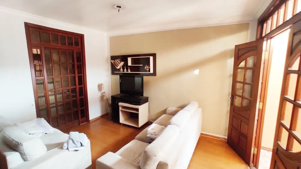 Casa, 3 quartos, 180 m² - Foto 1