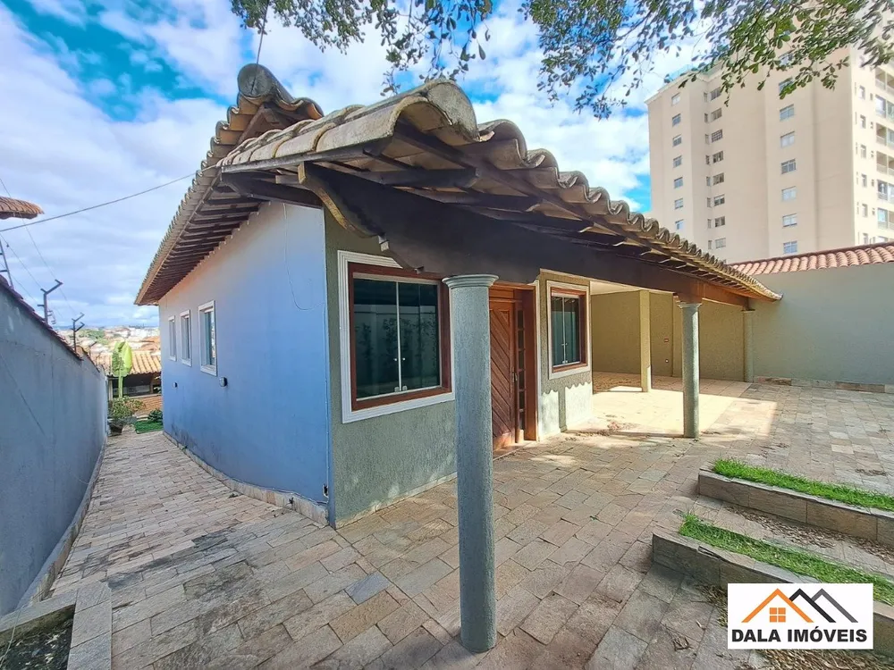 Casa, 4 quartos, 286 m² - Foto 2