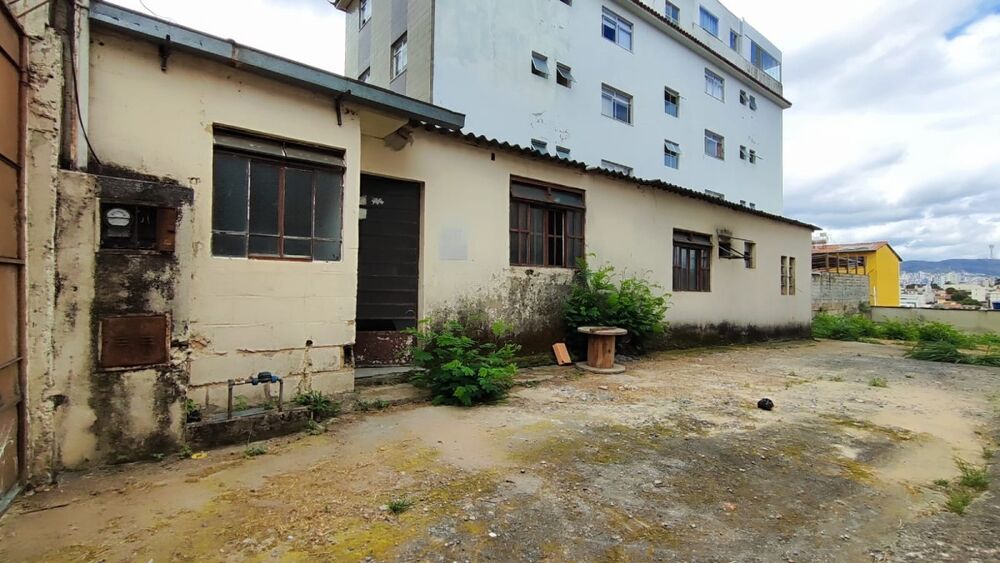 Terreno à venda, 400m² - Foto 1