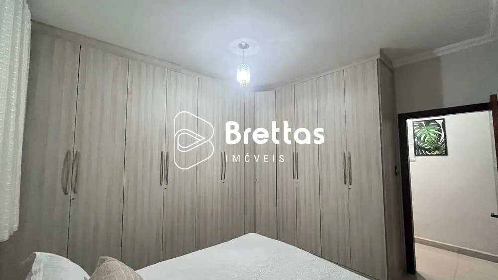 Casa, 3 quartos, 250 m² - Foto 6
