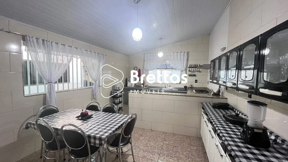 Casa, 3 quartos, 250 m² - Foto 3