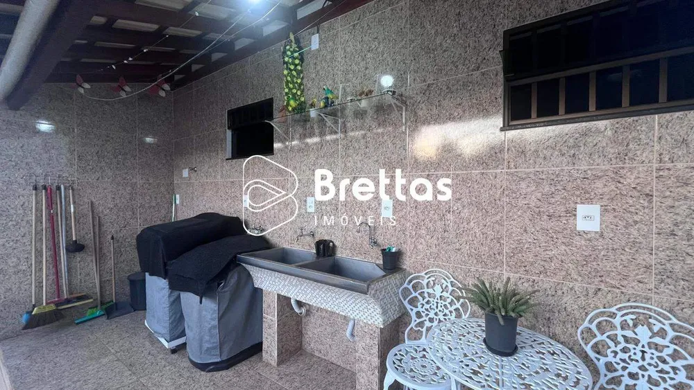 Casa, 3 quartos, 250 m² - Foto 1