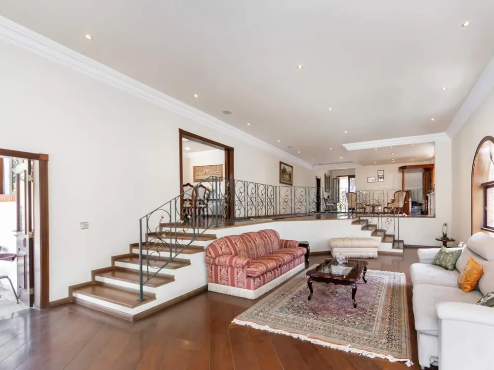 Casa, 4 quartos, 1104 m² - Foto 1