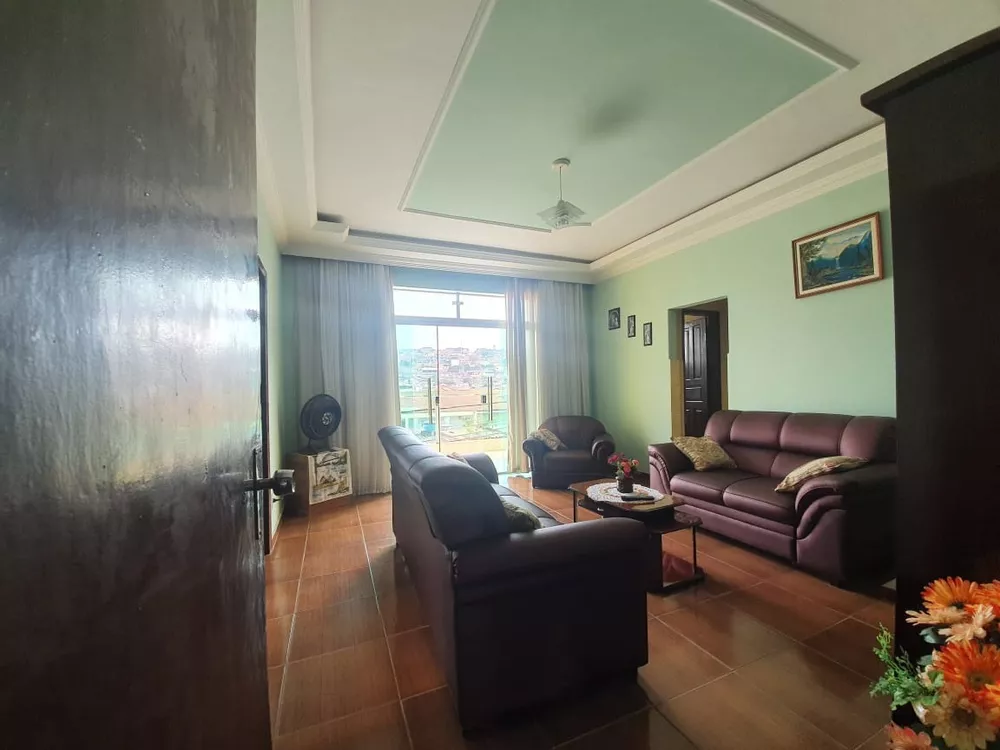 Casa à venda com 4 quartos, 300m² - Foto 3