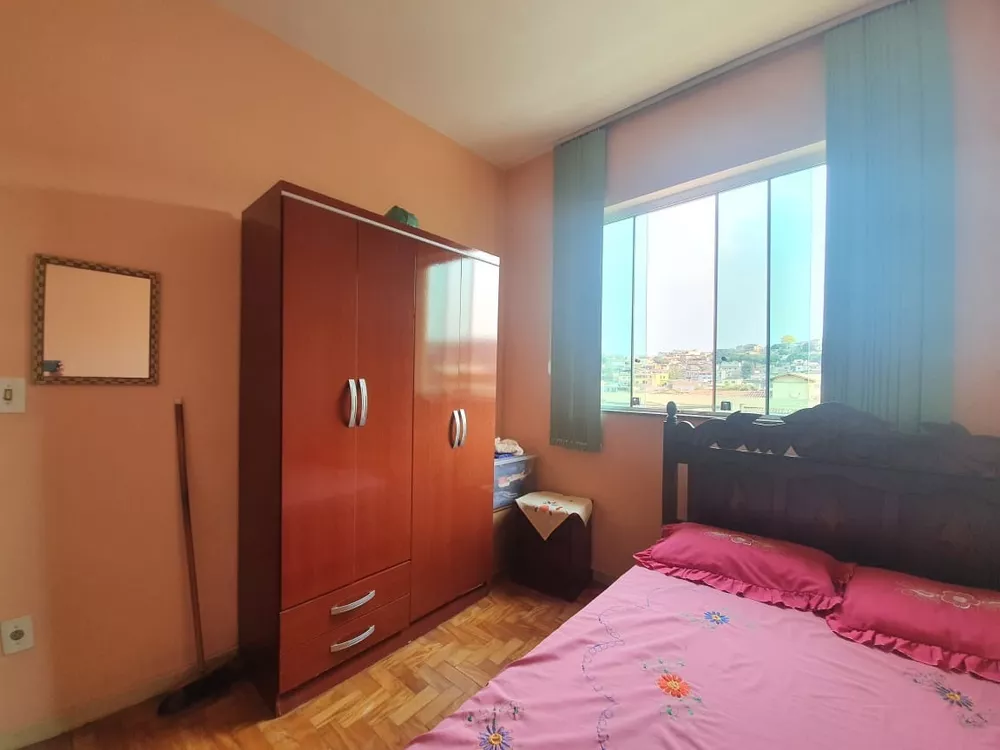 Casa à venda com 4 quartos, 300m² - Foto 23