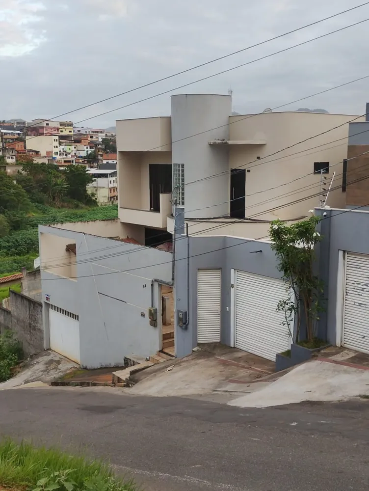 Casa, 4 quartos, 170 m² - Foto 1
