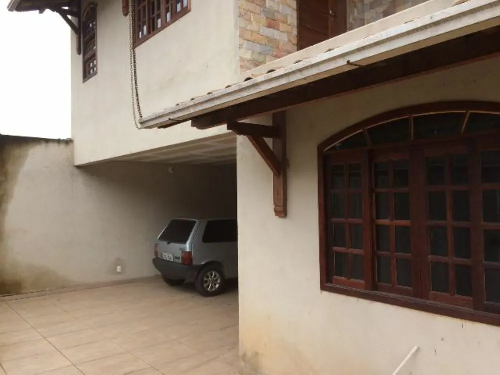 Casa, 3 quartos, 540 m² - Foto 1