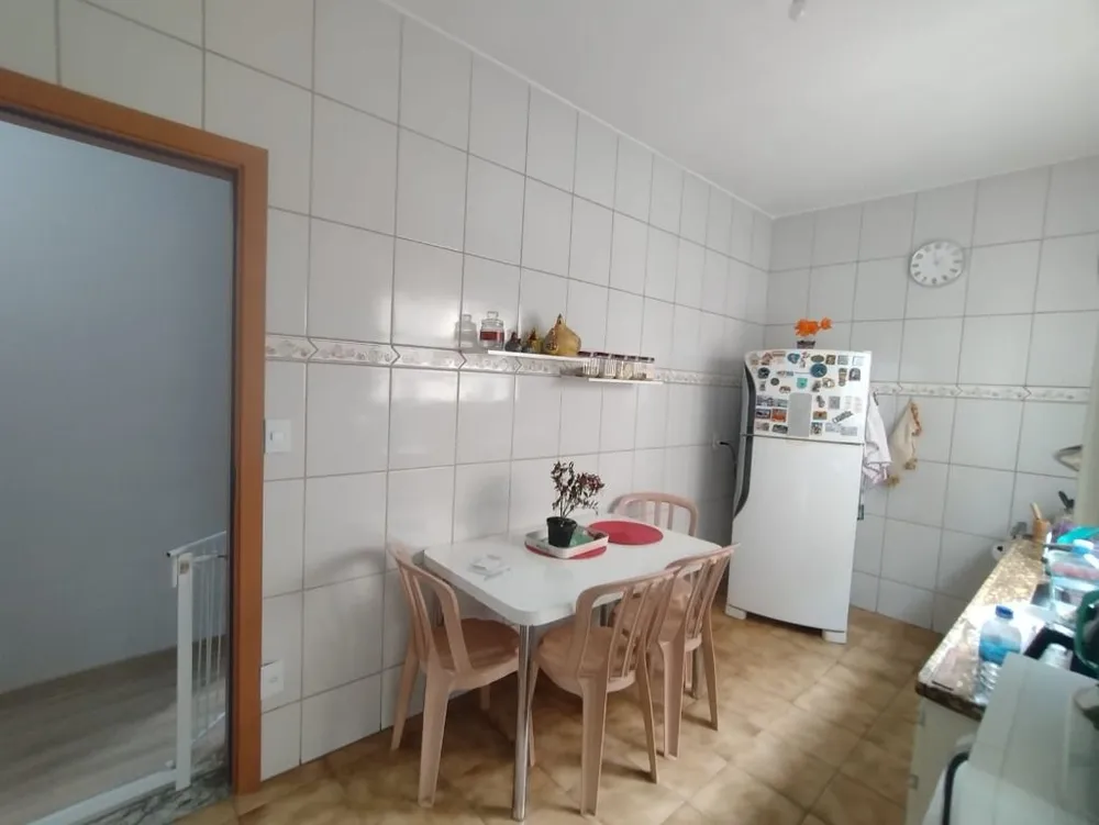 Casa, 5 quartos, 343 m² - Foto 4
