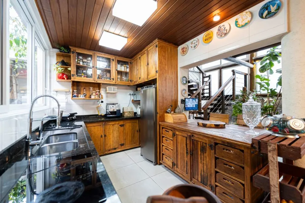 Casa, 4 quartos, 300 m² - Foto 5