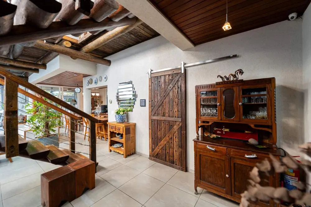 Casa, 4 quartos, 300 m² - Foto 4