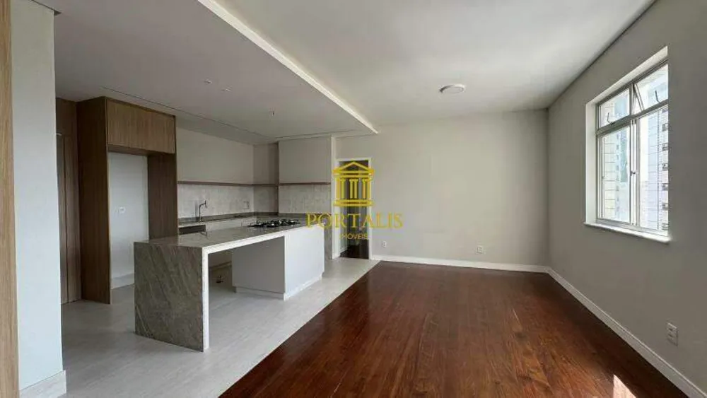 Apartamento, 3 quartos, 120 m² - Foto 2