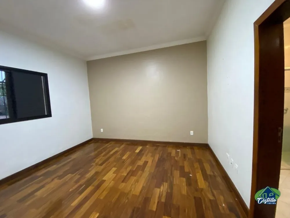 Casa, 4 quartos, 281 m² - Foto 11