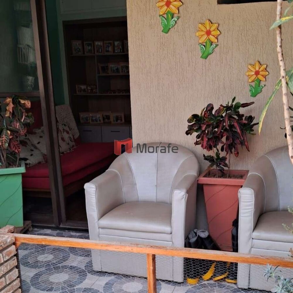 Casa à venda com 3 quartos, 112m² - Foto 4