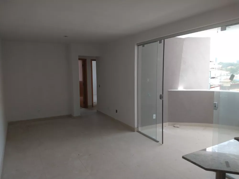 Apartamento à venda com 3 quartos, 79m² - Foto 1