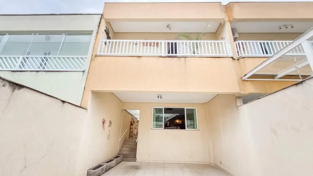 Casa, 4 quartos, 204 m² - Foto 2
