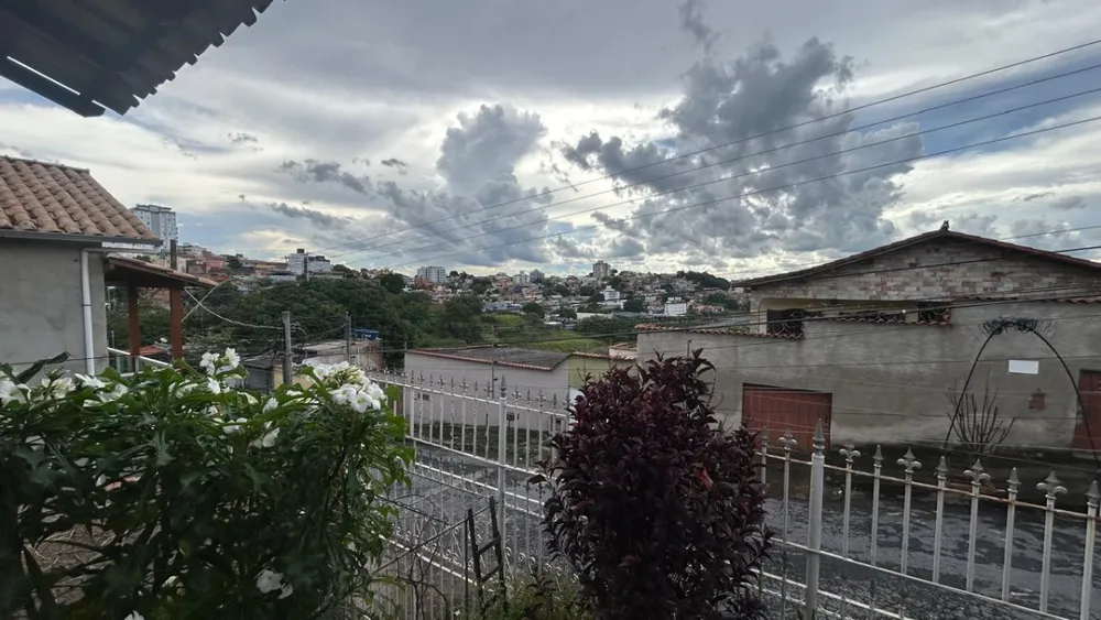 Casa, 3 quartos, 177 m² - Foto 1