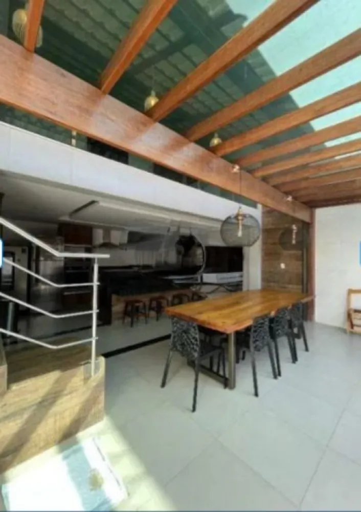 Casa, 4 quartos, 300 m² - Foto 1