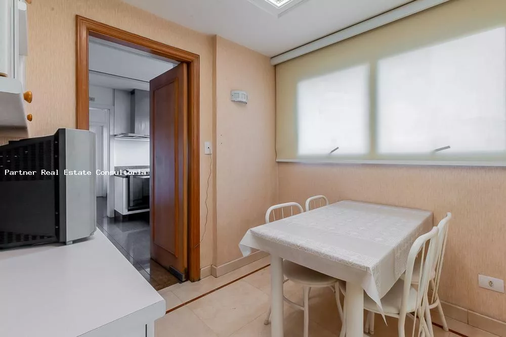 Apartamento à venda com 4 quartos, 202m² - Foto 21