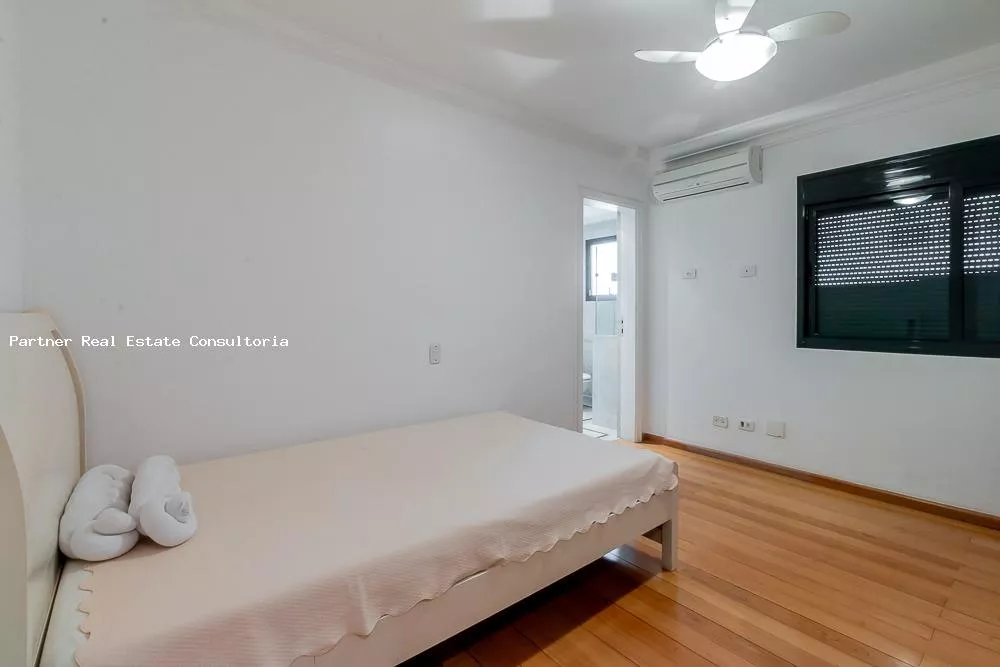 Apartamento à venda com 4 quartos, 202m² - Foto 12