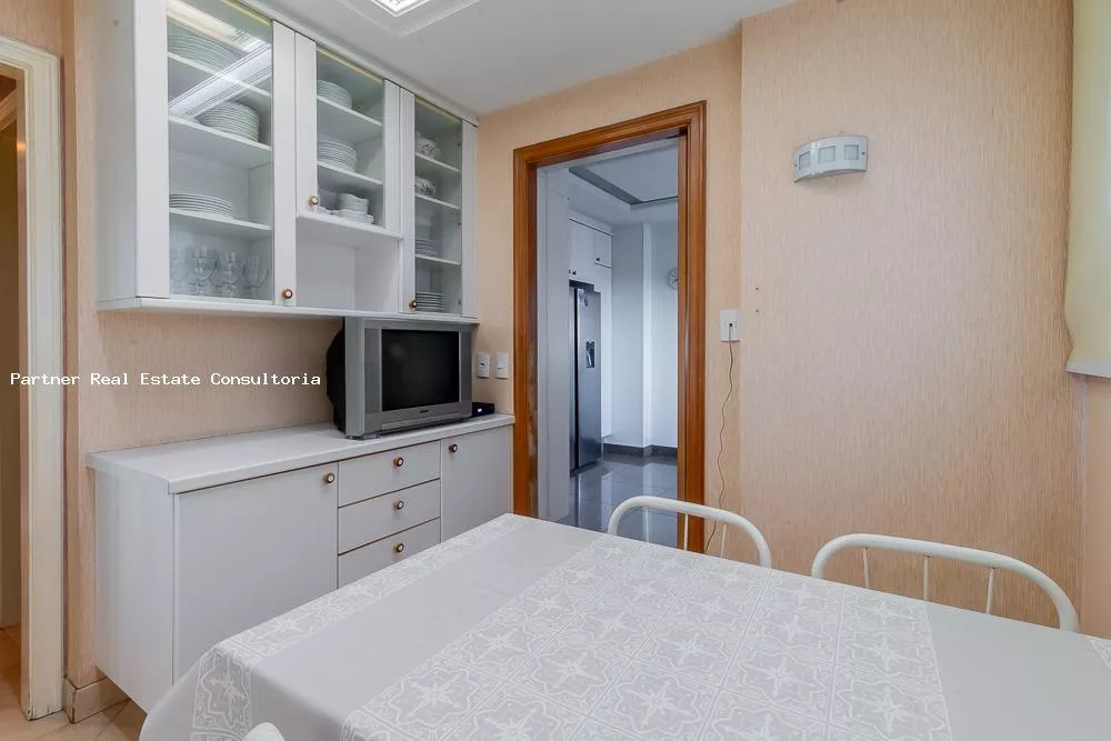 Apartamento à venda com 4 quartos, 202m² - Foto 22