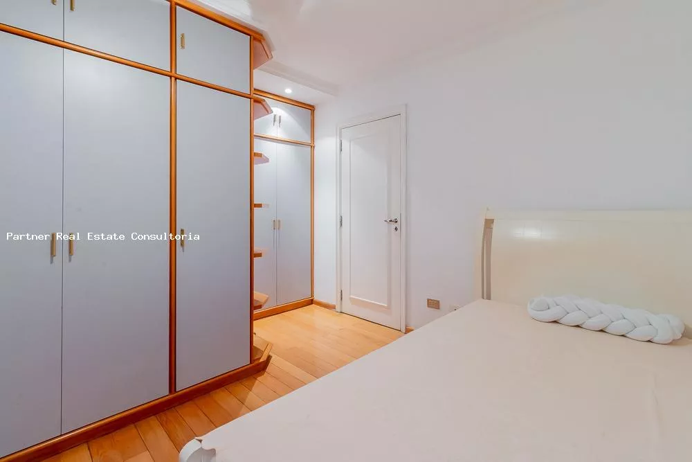 Apartamento à venda com 4 quartos, 202m² - Foto 14