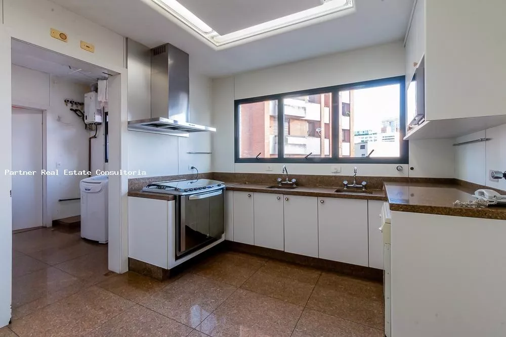 Apartamento à venda com 4 quartos, 202m² - Foto 25