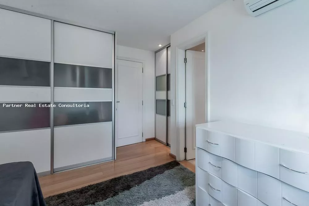 Apartamento à venda com 4 quartos, 202m² - Foto 8