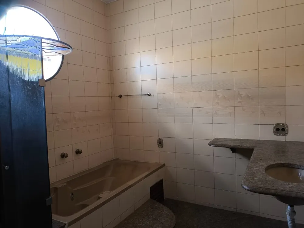 Casa, 4 quartos, 263 m² - Foto 12