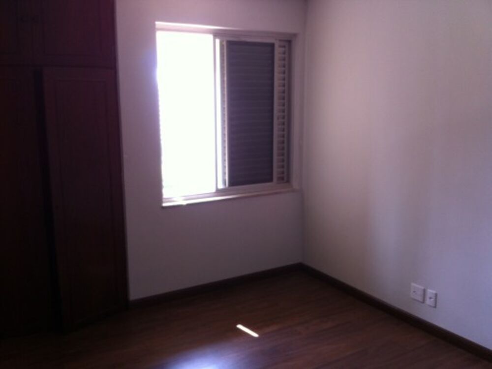Apartamento à venda com 4 quartos, 190m² - Foto 6