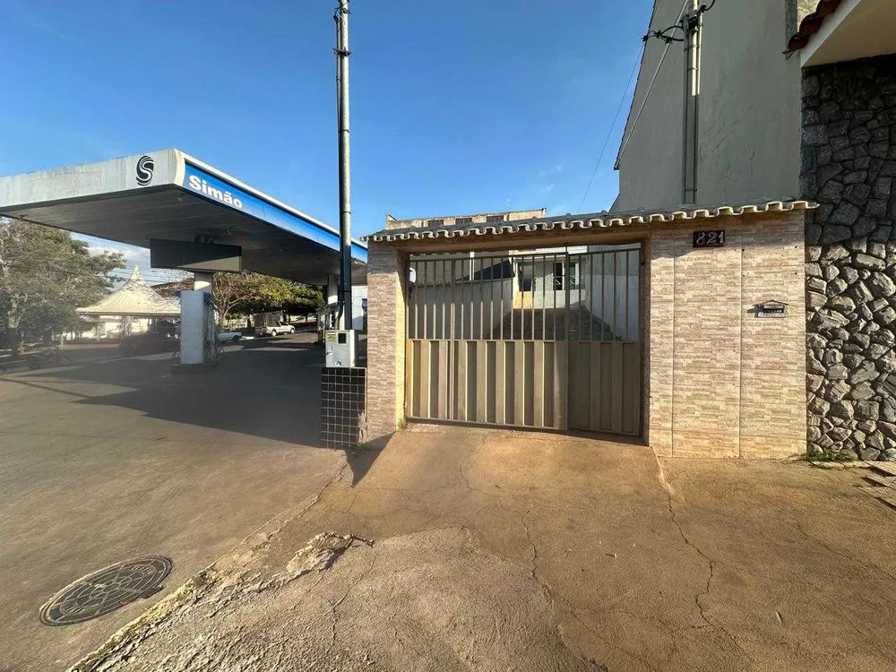 Casa, 4 quartos, 196 m² - Foto 2