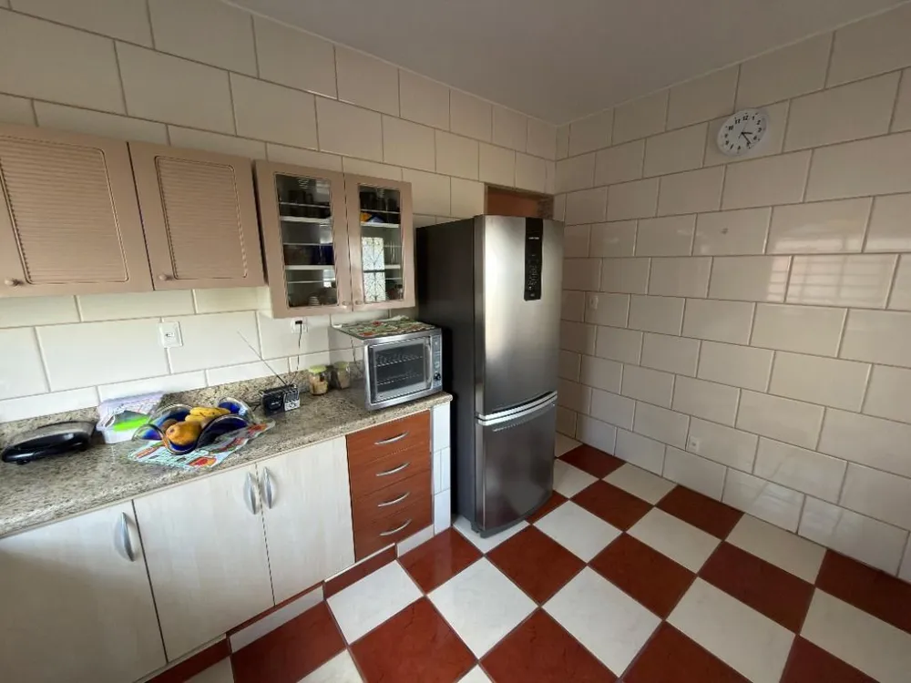 Casa, 3 quartos, 300 m² - Foto 1