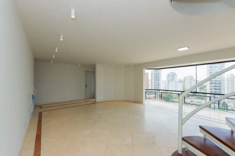 Cobertura, 3 quartos, 238 m² - Foto 2