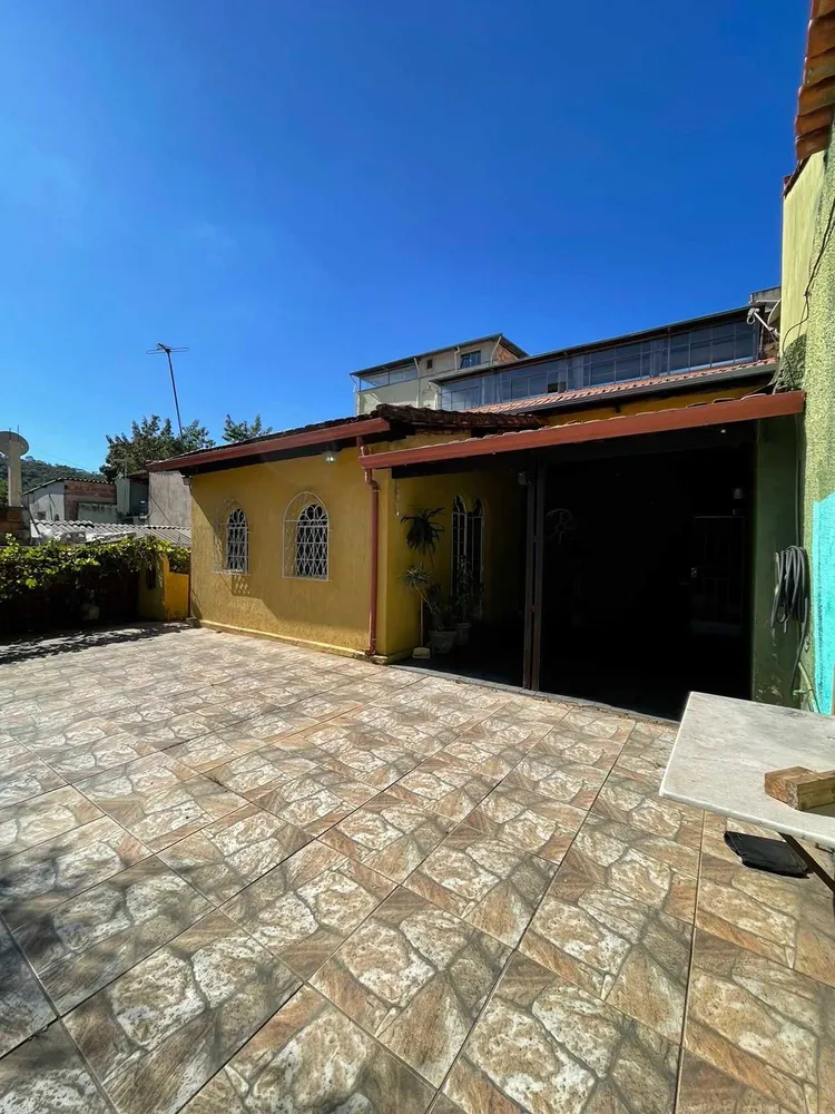 Casa, 3 quartos, 250 m² - Foto 1