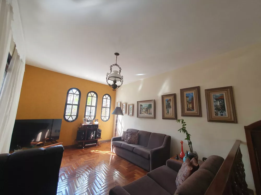 Casa à venda com 4 quartos, 270m² - Foto 6