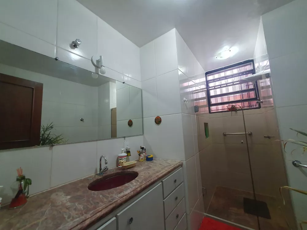 Casa à venda com 4 quartos, 270m² - Foto 10