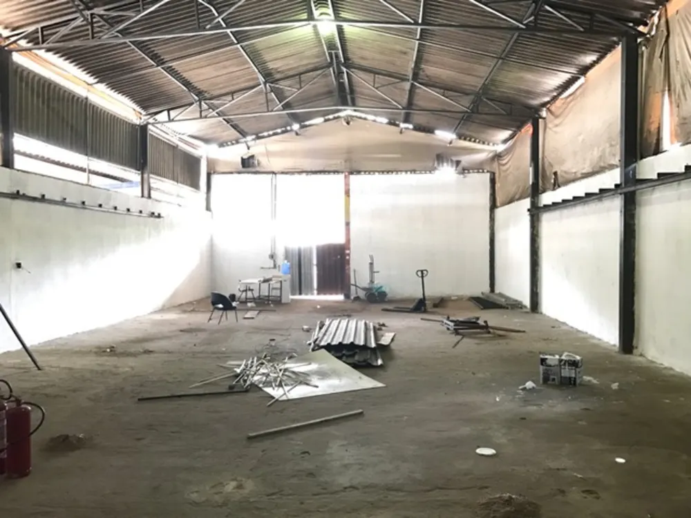 Depósito-Galpão, 550 m² - Foto 1