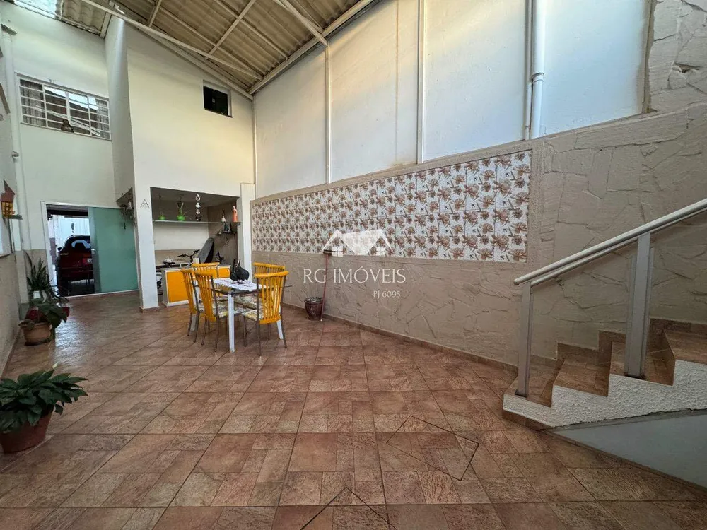 Casa, 1 quarto, 356 m² - Foto 3