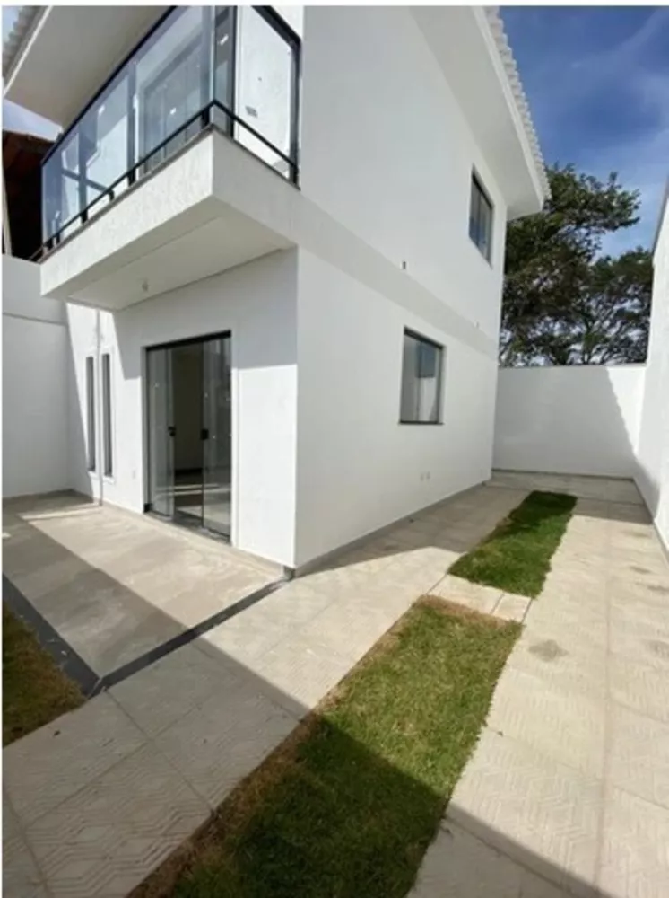 Casa à venda com 2 quartos, 50m² - Foto 2