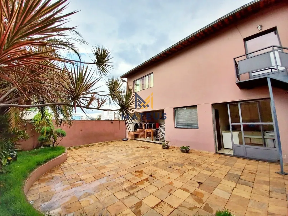 Casa, 3 quartos, 464 m² - Foto 1