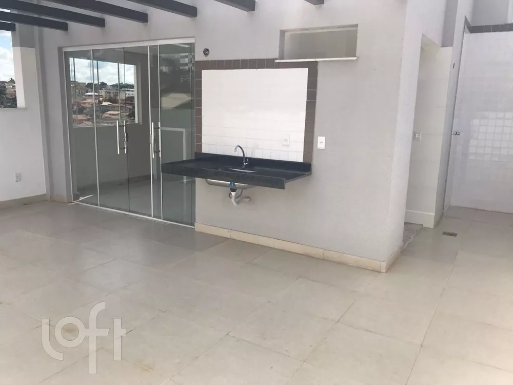 Apartamento à venda com 3 quartos, 118m² - Foto 1