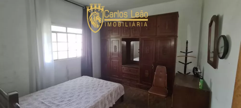 Casa à venda com 3 quartos, 720m² - Foto 2