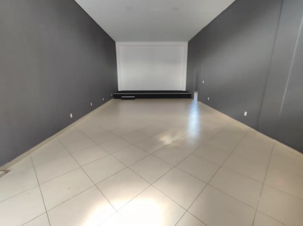 Loja-Salão, 120 m² - Foto 1